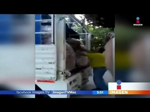 En Juchitán denuncian el robo de despensas por parte de secretario | Noticias con Francisco Zea