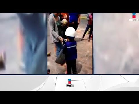 Tierno niño reparte dulces entre brigadistas | Noticias con Francisco Zea
