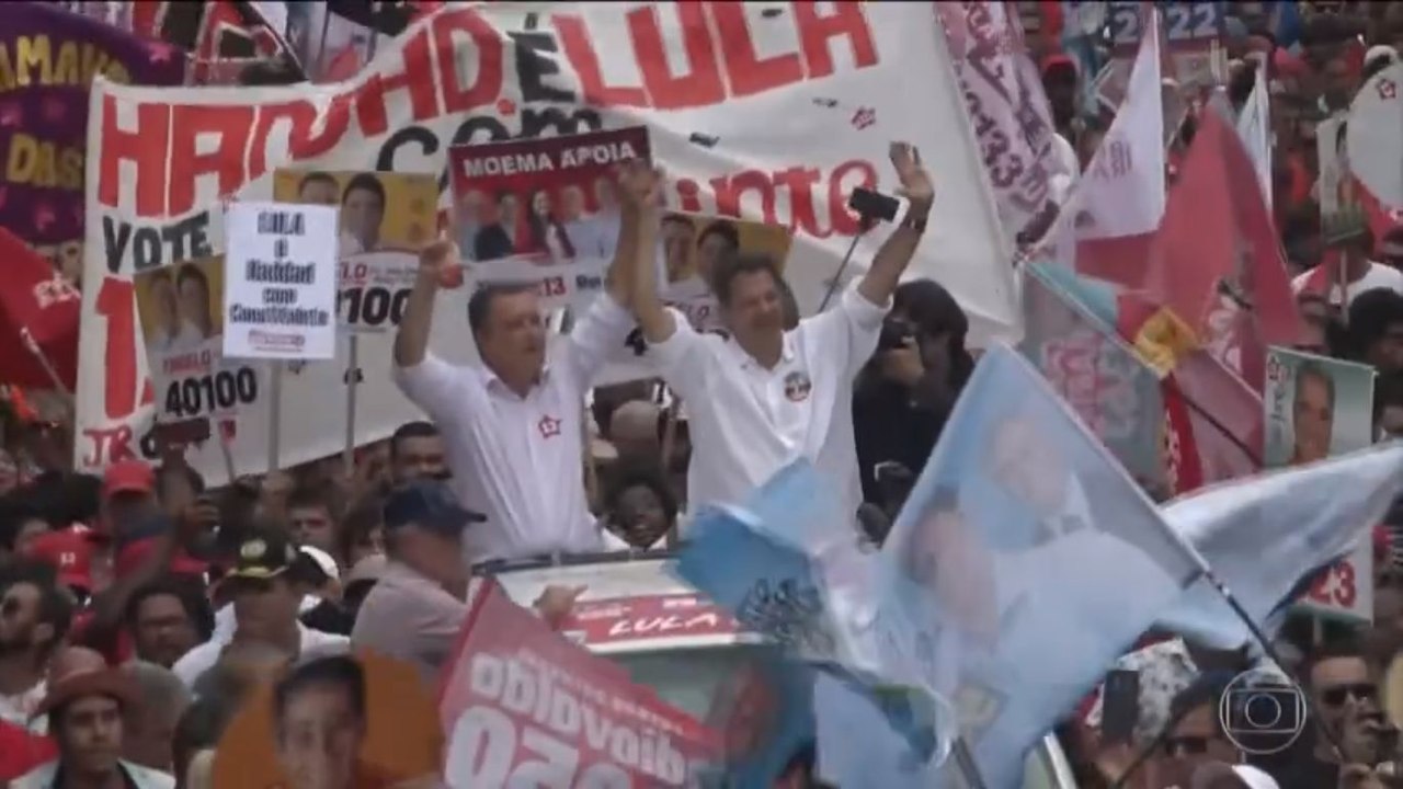 Haddad encerra campanha em Feira de Santana