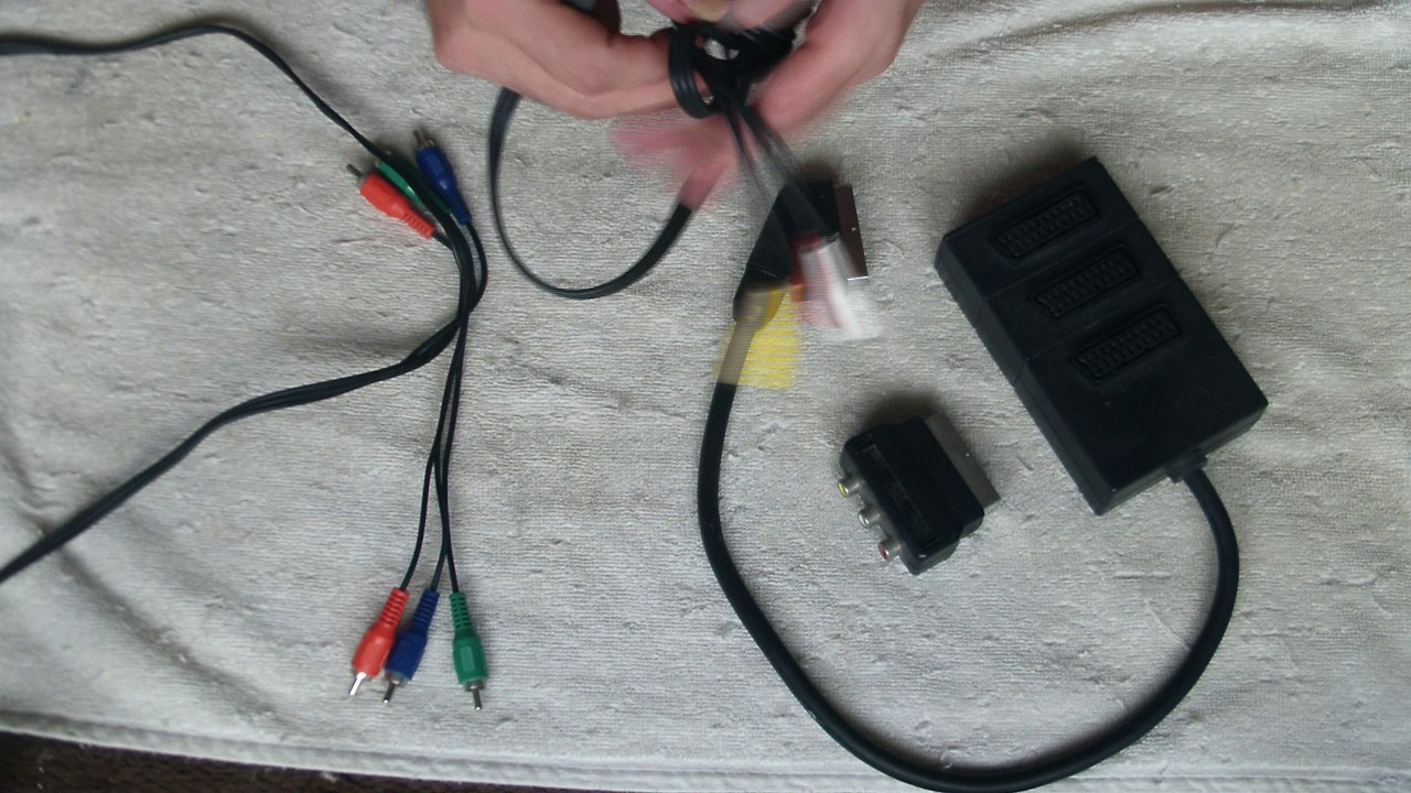 Comment brancher une vieille console sans RCA sur une système son