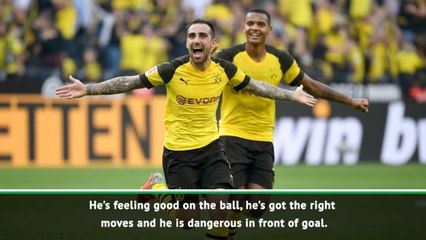 Favre lauds 'team player' Alcacer after hat-trick