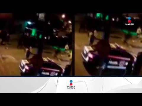 Policías ponen fin a fiesta con disparos a aire, la gente sale corriendo | Noticias con Zea