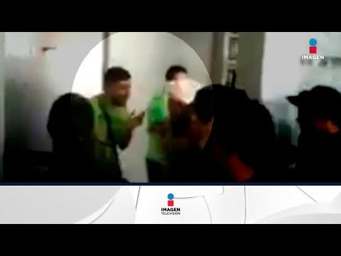 Presidente municipal golpeó a trabajador del DIF que se estaba manifestando | Noticias con Ciro