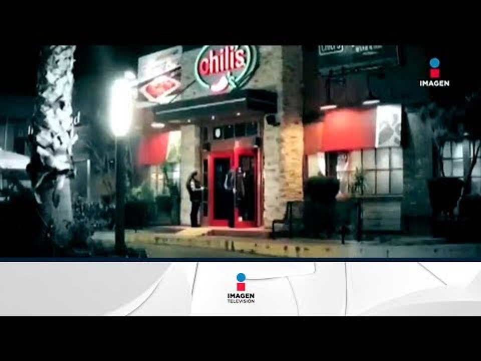 Hablamos con uno de los comensales asaltado en el Chilis de Avenida Universidad | Noticias con Ciro