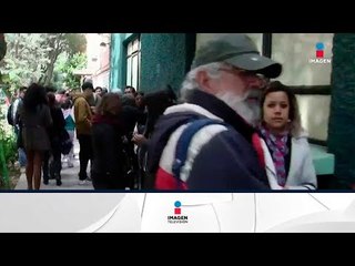 Télécharger la video: Largas filas para tramitar la credencial de elector | Noticias con Ciro Gómez Leyva