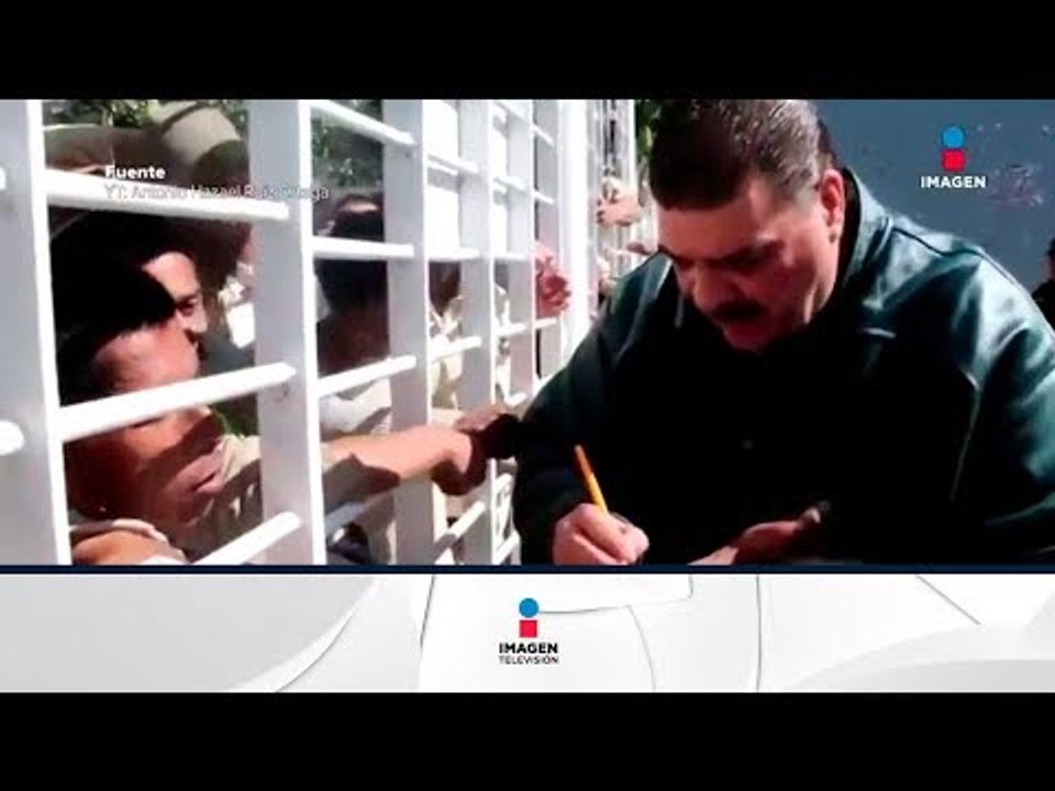 Maelo Ruiz puso a bailar a presos | Noticias con Yuriria Sierra