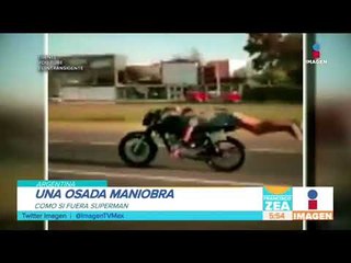 Motociclista hace como Superman a gran velocidad | Noticias con Francisco Zea