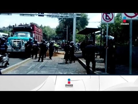 Desalojan a vendedores informales sobre Av. Universidad, y se ponen violentos | Noticias con Ciro