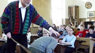 TOP 10 BIZARRE SCHOOLSTRAFFEN! 