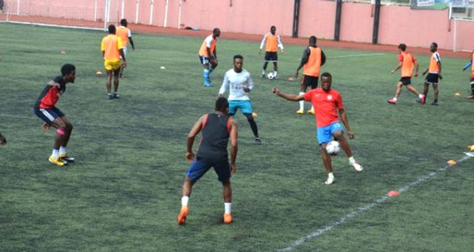 İstanbul'a Gelen Afrikalı Futbolcular, Türkiye'deki İlk Afrikalı Futbol Kulübünü Kuracak