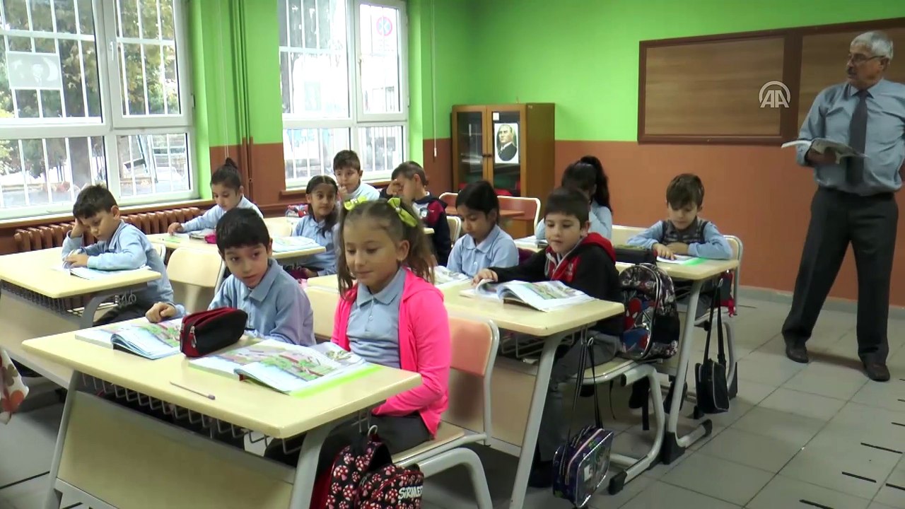 Engelli kızının eli ayağı oluyor - TEKİRDAĞ