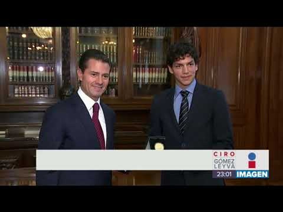 Peña Nieto entregó la "Medalla Bellas Artes" al bailarín Isaac Hernández | Noticias con Ciro