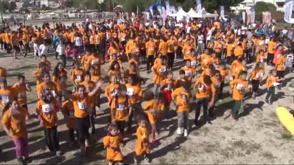 7'den 70'e Herkes Omurilik Felcine Dikkat Çekmek İçin Koştu