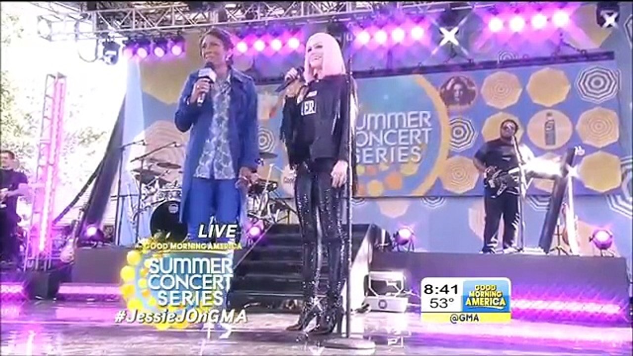 Jessie J Flashlight NY