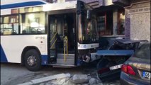 Freni boşalan otobüs park halindeki araçlara çarptı - ANKARA