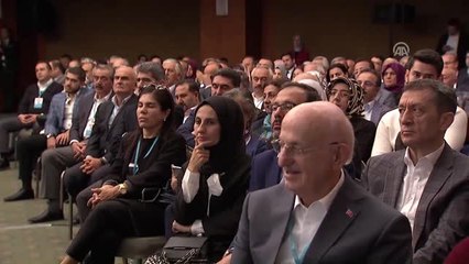 Erdoğan: "Milletin Geleceğine Umutla Bakmaya İhtiyaç Duyduğu Dönemde Bühtanlarla Umut Cellatlığı...