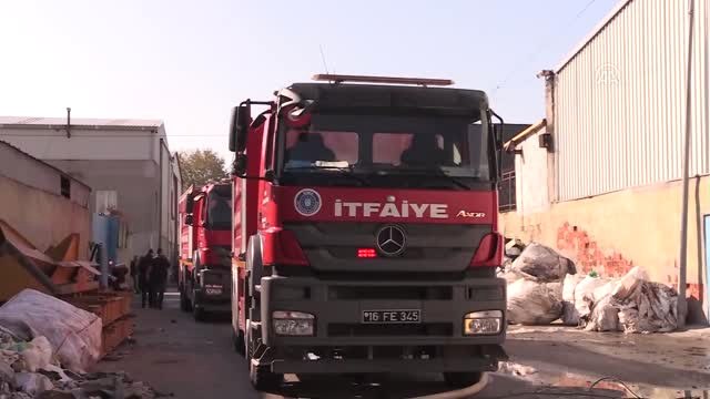 Plastik Geri Dönüşüm Tesisinde Çıkan Yangın Kontrol Altına Alındı - Bursa