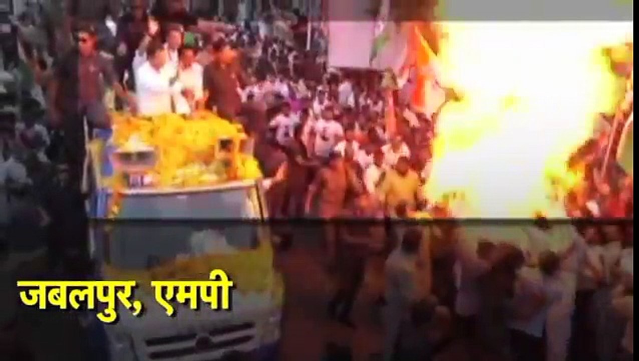रोड शो के दौरान राहुल गांधी की सुरक्षा में बड़ी चूक! Big Story  | News Tak