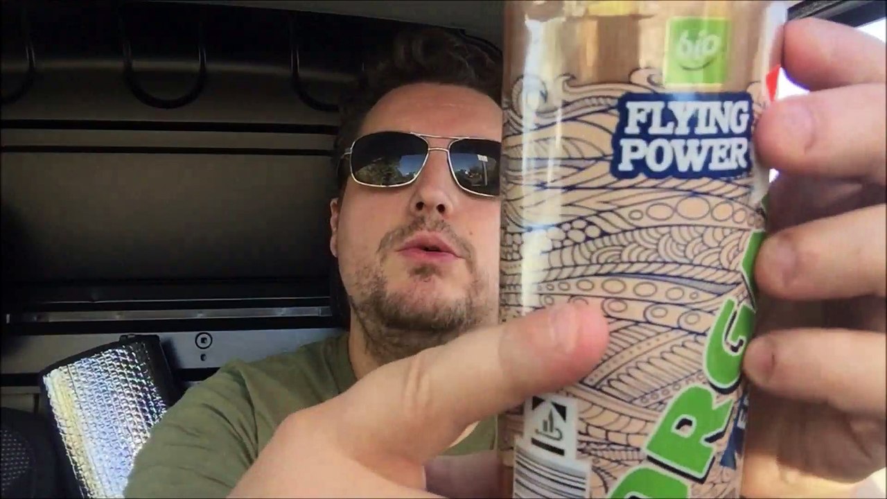 Flying Power Organic Energy Drink Rhabarber Geschmack Review und Test