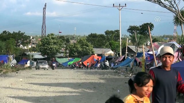 Cansuyu Derneği, Endonezya'da sıcak yemek dağıtıyor - PALU