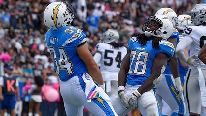 Melvin Gordon finds open hole on TD run