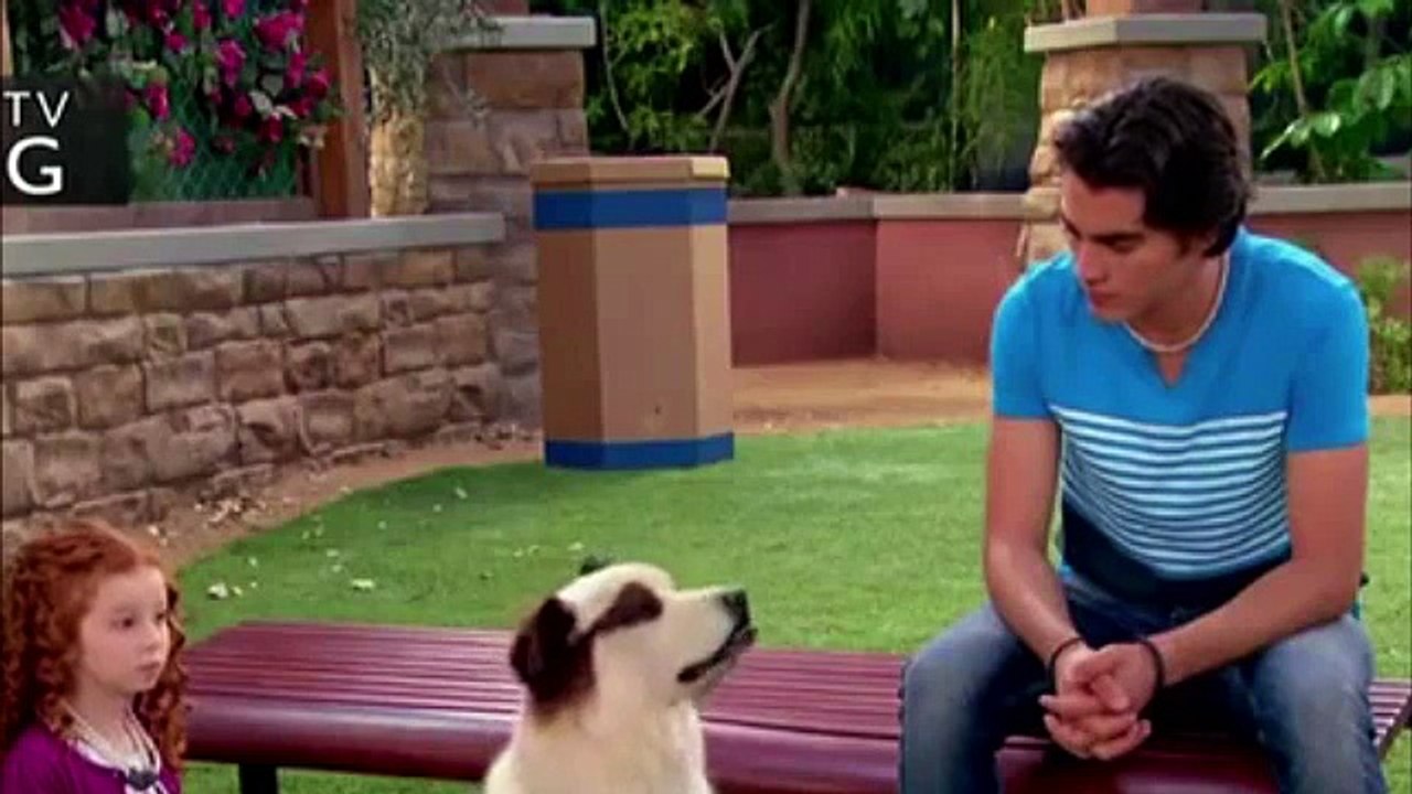 Dog With A Blog S03E07 Avery Makes Over Max