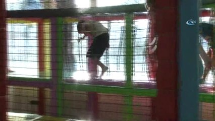 Servis Parası Ödenmedi Diye Çocuğun Okulda Bırakıldığı İddiası