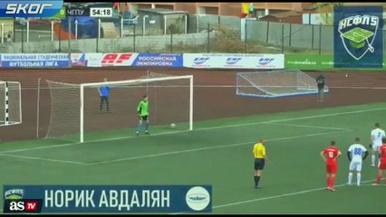 Takla atarak penaltı kullandı