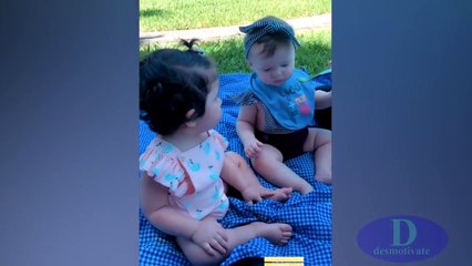 La hija de Ximena Duque, Luna juega con su amiguita Olivia