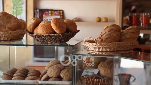Ora News - Paketa fiskale 2018, biznesi: Të ulet TVSH-ja për bukën, çmimi i ujit dhe energjisë