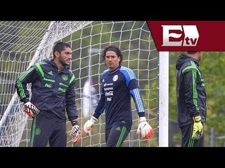 Jesús Corona o Guillermo Ochoa, ¿quién será el portero titular del Tricolor en Brasil 2014?