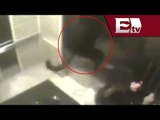 Desde la red: Correa de perro queda atrapada entre las puertas de un elevador / Vianey Esquinca