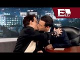 Johnny Depp volvió a besar a un hombre en televisión  / Joanna Vegabiestro