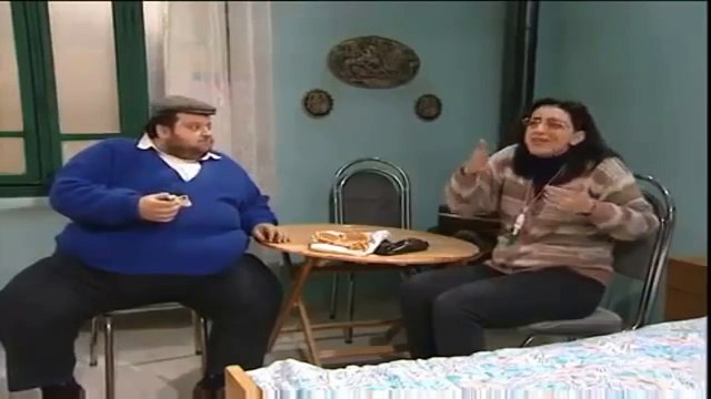 لما بدك تاكل وجاية حدا فجعان لعندك - سامية الجزائري - شكران مرتجى - عيلة ثمانية نجوم