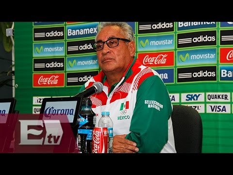 Leonardo Cuellar no renunciará como DT del Tricolor femenil/ Rigoberto Plascencia