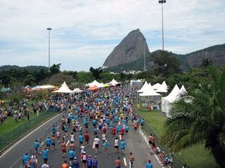 Maratona no Rio de Janeiro... Todos querem alcançar Bolsonaro