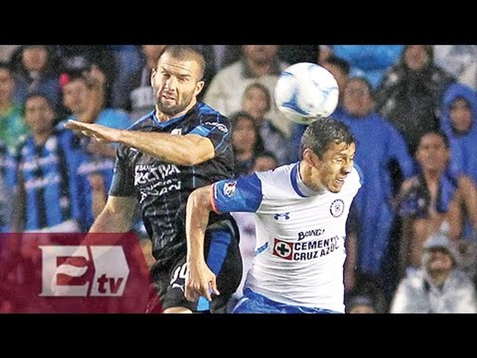 Gallos se reconcilia con la victoria con triple...