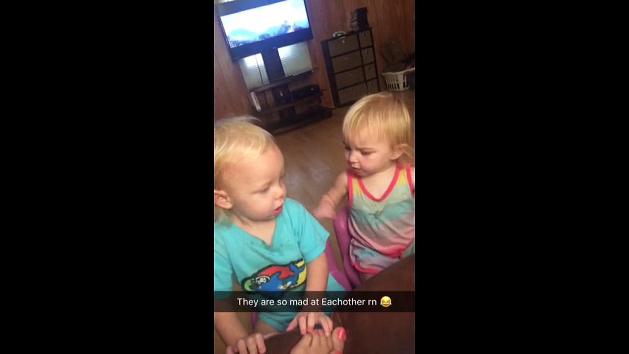 Hilarious argument between two babies