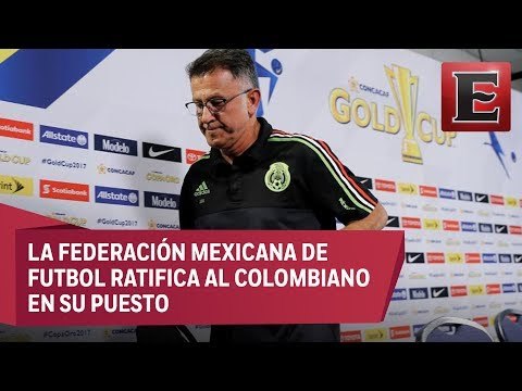Reciben a Juan Carlos Osorio en el AICM con insultos tras eliminación del Tricolor