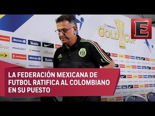 Reciben a Juan Carlos Osorio en el AICM con insultos tras eliminación del Tricolor