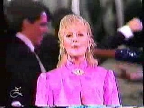 02 Night of 100 Stars (1985)- New York!