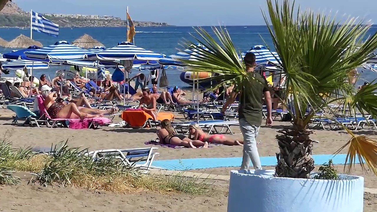 Inviting Sexy Girls Space At Beach Video Prank  MarioZtv Pranks