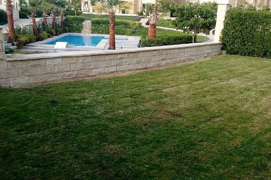 فيلا للبيع في كمبوند ستون بارك موقع متميز جدا