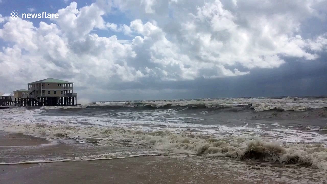 Double red flags raised as monstrous waves attack Dauphin Island beach