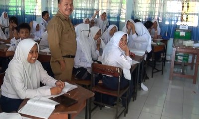 Anak Korban Bencana Sulteng Mulai Bersekolah di Makassar