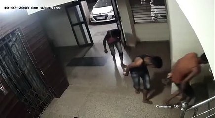 சிசிடிவி பார்த்து டான்ஸ் ஆடிய திருடர்கள்-வீடியோ