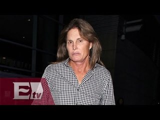 Celebridades brindan apoyo a Bruce Jenner en twitter / Función