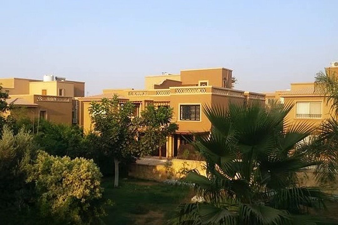 توين هاوس للبيع في كمبوند بلاجيو القاهرة الجديدة موقع مميز