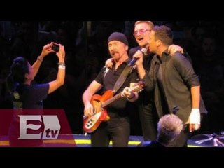 Video: Jimmy Fallon canta en lugar de Bono en show de U2 / Joanna Vegabiestro
