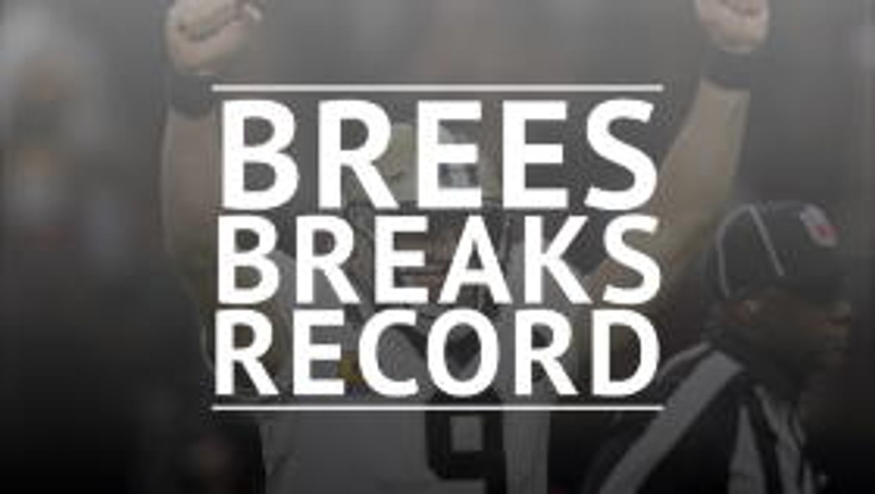 Brees breaks all-time NFL passing record
